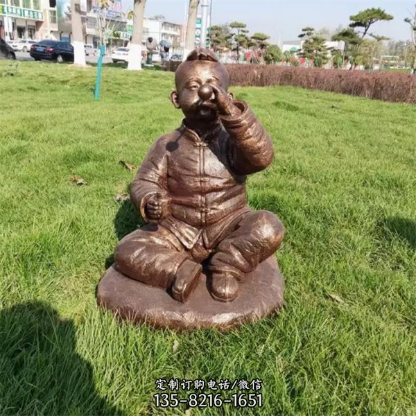 公園草坪擺放玻璃鋼仿銅主題人物小品雕塑（4）