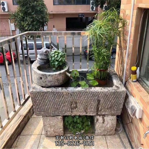 庭院陽臺擺放青石老石槽養(yǎng)魚流水池雕塑