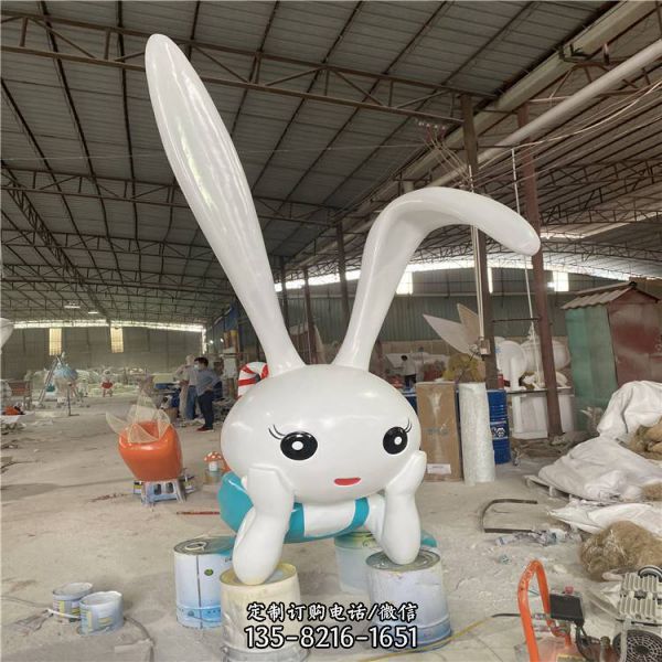 玻璃鋼卡通創(chuàng)意兔子雕塑