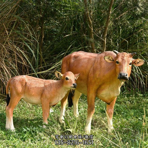 戶外公園綠地?cái)[放玻璃鋼馬動(dòng)物雕塑（5）