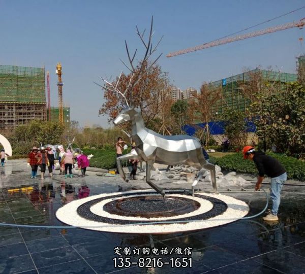 不銹鋼鏤空樹枝鹿角抽象鹿雕塑（1）