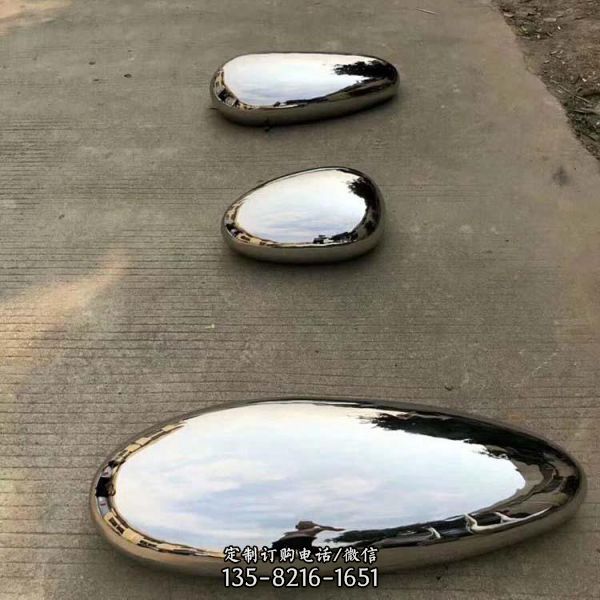 公園廣場不銹鋼鏡面異性鵝卵石雕塑