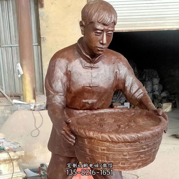 鑄銅賣貨郎人物商業(yè)街戶外小品擺件雕塑（4）