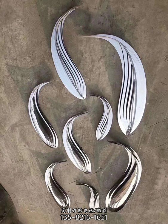 戶外水池草坪不銹鋼鏡面魚雕塑藝術(shù)擺件（2）