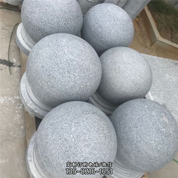 廣場擺放花崗巖停車路障石（3）