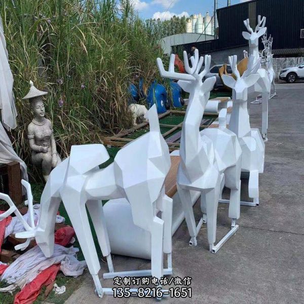 不銹鋼抽象幾何小鹿雕塑