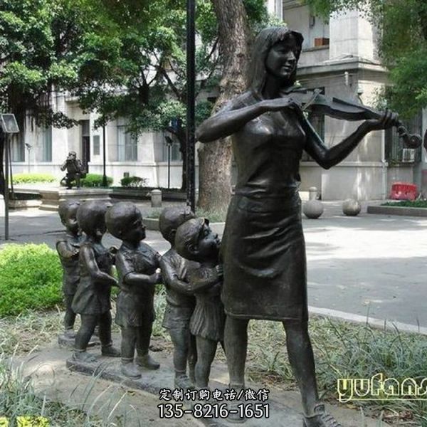 校園廣場擺放玻璃鋼仿銅拿樂器仕女人像雕塑（3）