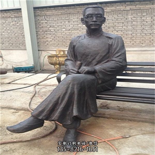 公園街頭玻璃鋼仿銅生活人物雕塑（5）