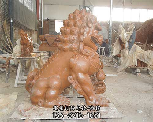 獅子雕塑-寺廟庭院晚霞紅石雕獅子雕塑