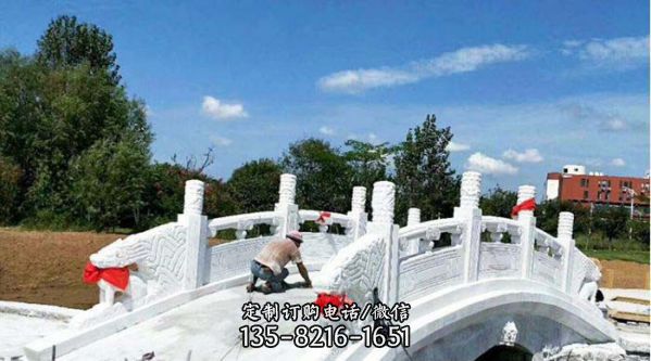 景區(qū)湖浮雕漢白玉石雕拱橋