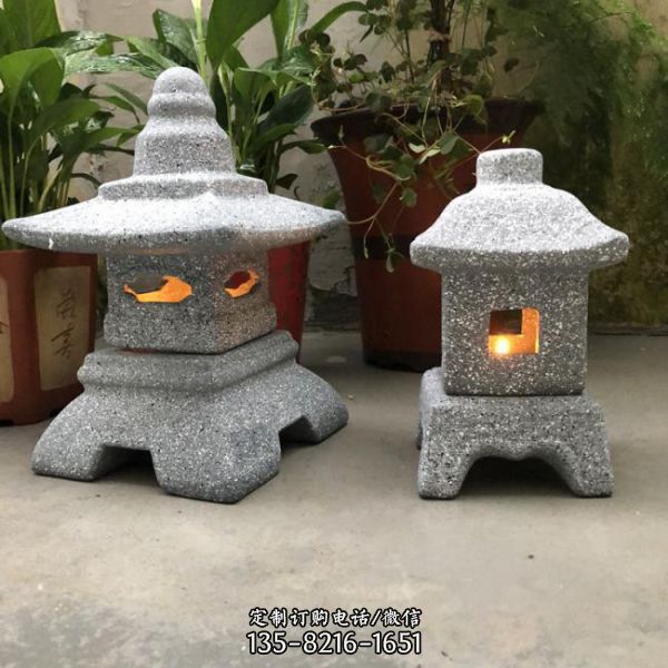 庭院日式禪意青石燈石塔