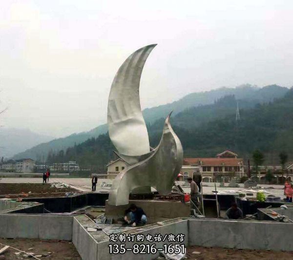 城市創意不銹鋼鏡面飛翔雕塑