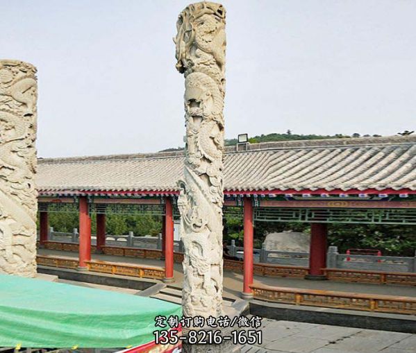 景區(qū)廣場(chǎng)大理石龍柱石雕