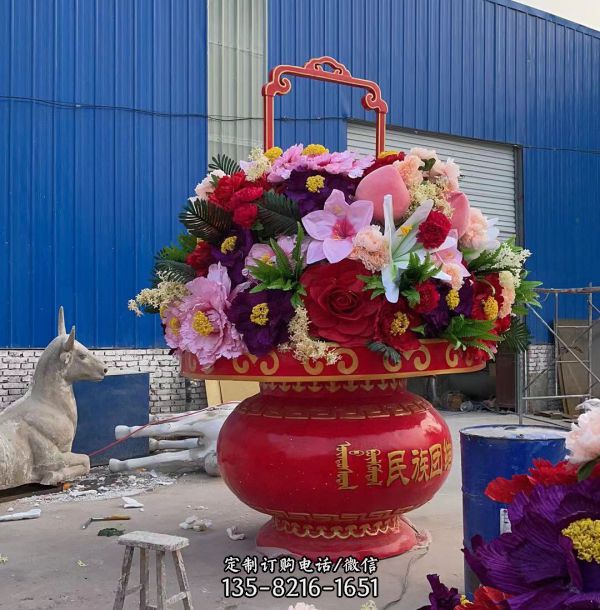 民族團(tuán)結(jié)玻璃鋼大花籃雕塑擺件