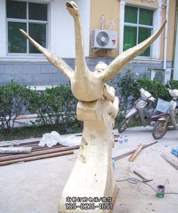 別墅酒店大理石創意飛翔中的天鵝雕塑