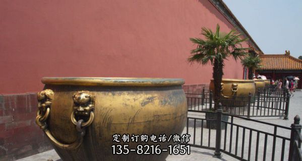 故宮銅雕噴漆創意缸雕塑