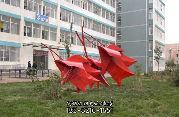 小區不銹鋼創意抽象紅色楓葉雕塑
