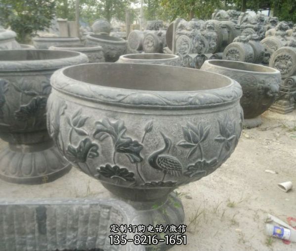 庭院仿古做舊圓形蓮花浮雕缸雕塑