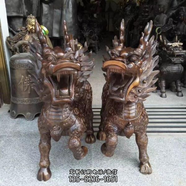 別墅創(chuàng)意不銹鋼仿銅鎮(zhèn)宅麒麟雕塑