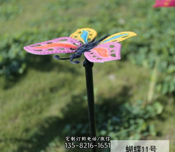 景區(qū)玻璃鋼創(chuàng)意蝴蝶雕塑