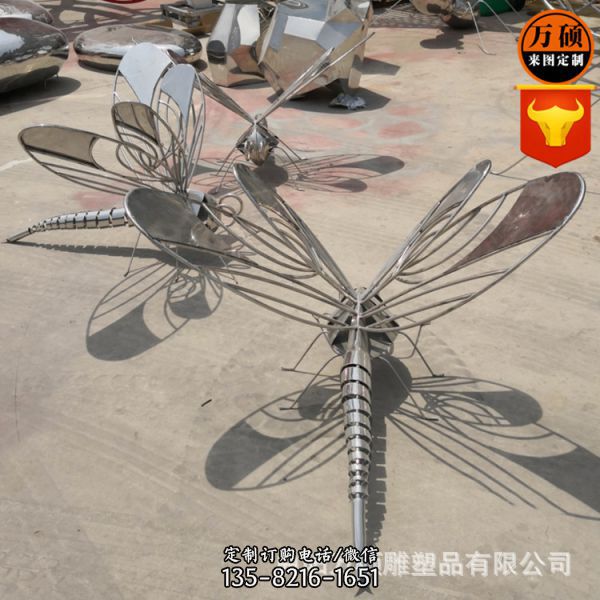 不銹鋼噴漆室內蝴蝶雕塑