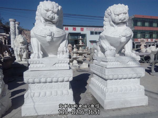 鎮(zhèn)宅家用大門口漢白玉石雕獅子雕塑