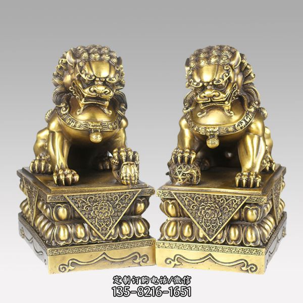 不銹鋼噴金烤漆浮雕室內(nèi)創(chuàng)意裝飾品擺件獅子雕塑