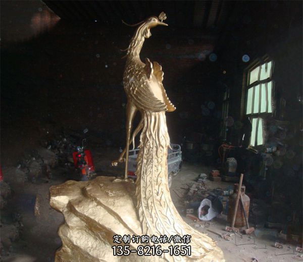 公園街道擺放的玻璃鋼創(chuàng)意孔雀雕塑
