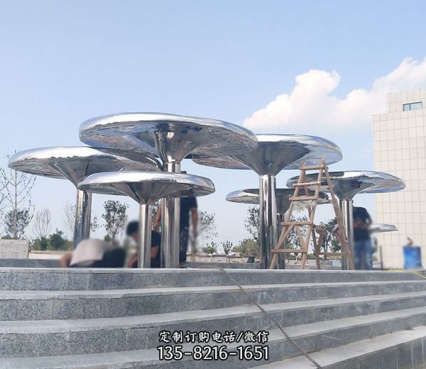 不銹鋼蘑菇公園景觀雕塑