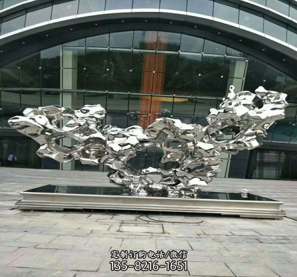 企業創意不銹鋼鏡面鏤空個性太湖石雕塑