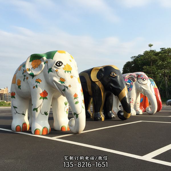 公園大型玻璃鋼彩繪大象雕塑