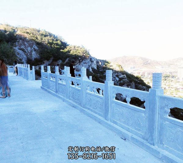 山景區(qū)觀賞臺漢白玉雕刻欄桿扶手雕塑