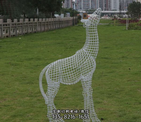 公園草坪不銹鋼鏤空梅花鹿雕塑