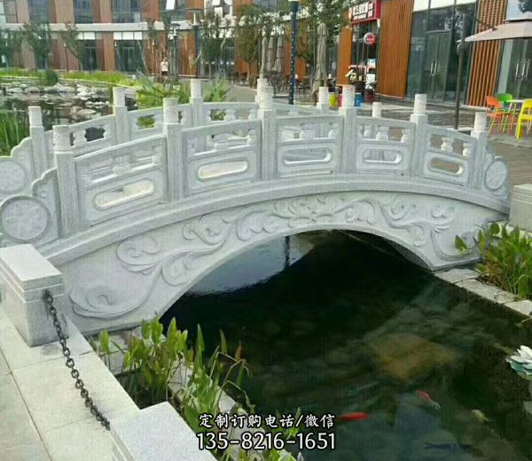小區(qū)水景漢白玉石拱橋欄桿裝飾雕塑