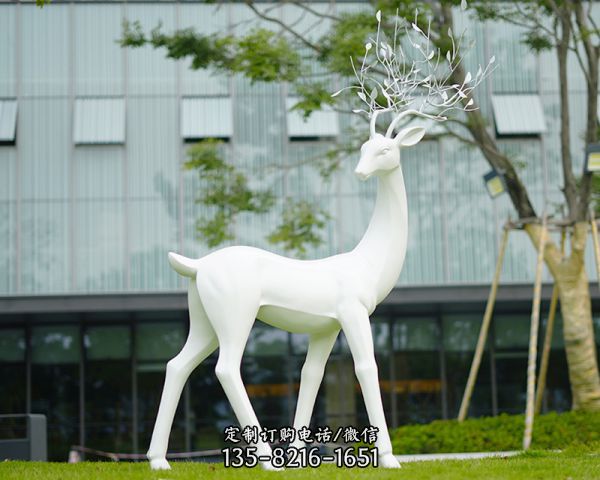 公園廣場玻璃鋼白色梅花鹿雕塑