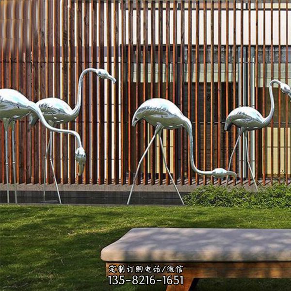 公園別墅草坪行走的不銹鋼火烈鳥雕塑
