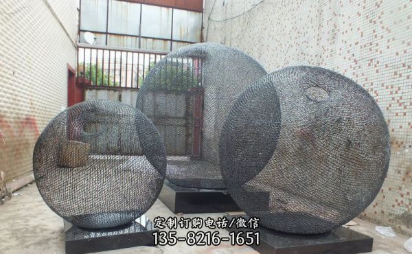 不銹鋼鏤空創(chuàng)意抽象球體雕塑