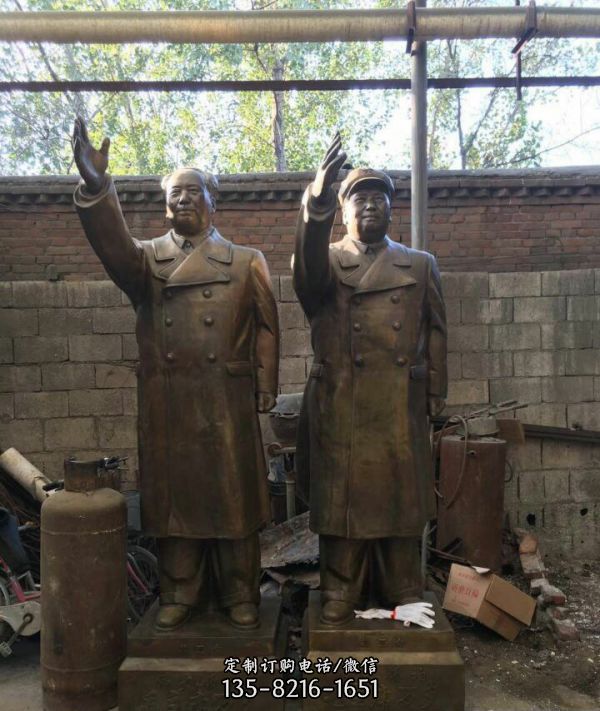 戶外廣場銅雕揮手的毛澤東雕塑