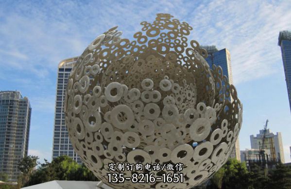 城市不銹鋼抽象破殼的雞蛋鏤空球雕塑