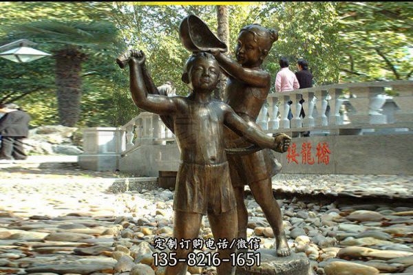 公園創意洗澡人物銅雕兒童雕塑