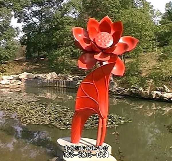 池塘邊不銹鋼城市藝術紅色荷花雕塑