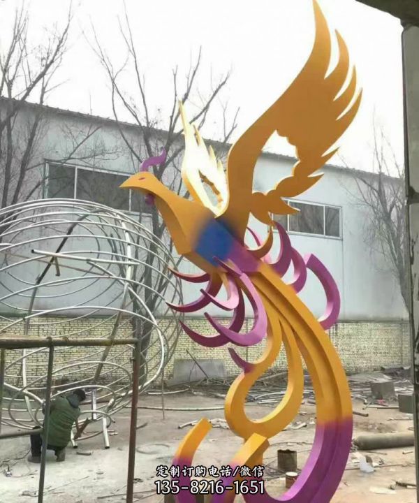 戶外景區創意不銹鋼彩繪放飛的鳳凰雕塑