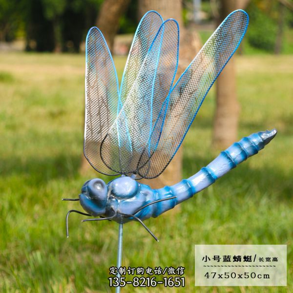 園林景觀飛翔玻璃鋼蜻蜓雕塑