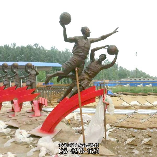 學院玻璃鋼打籃球運動人物雕塑