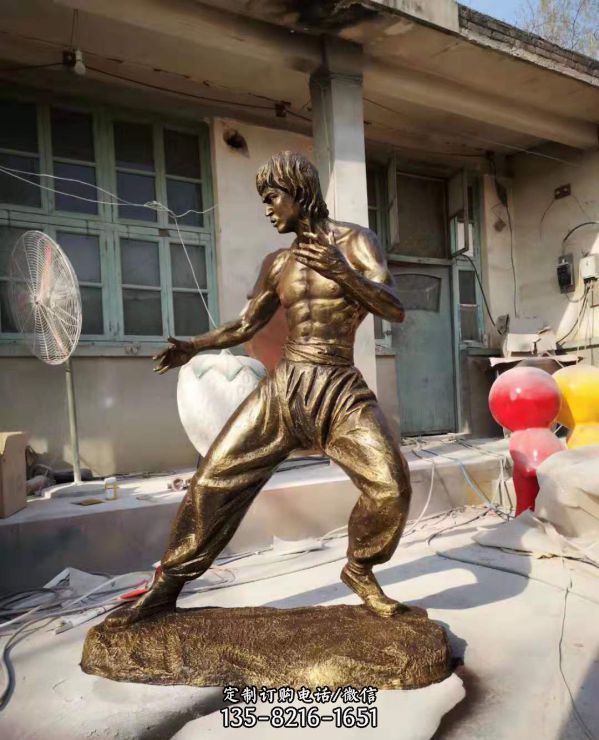 玻璃鋼仿銅廣場電影明星李小龍雕塑