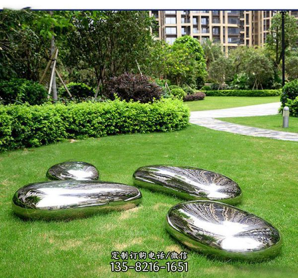 公園草坪不銹鋼鏡面大小不同的水滴裝飾品擺件