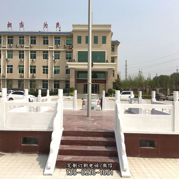 學(xué)校廣場大理石雕升旗臺(tái)