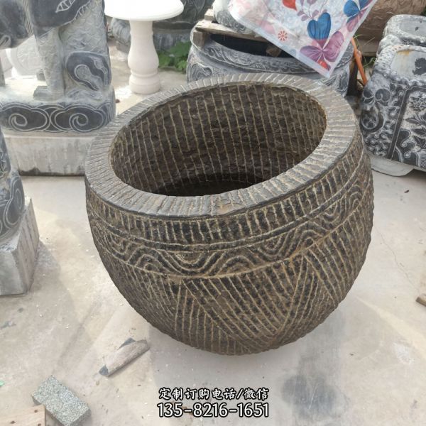 手工雕刻青石石缸花紋缸雕塑