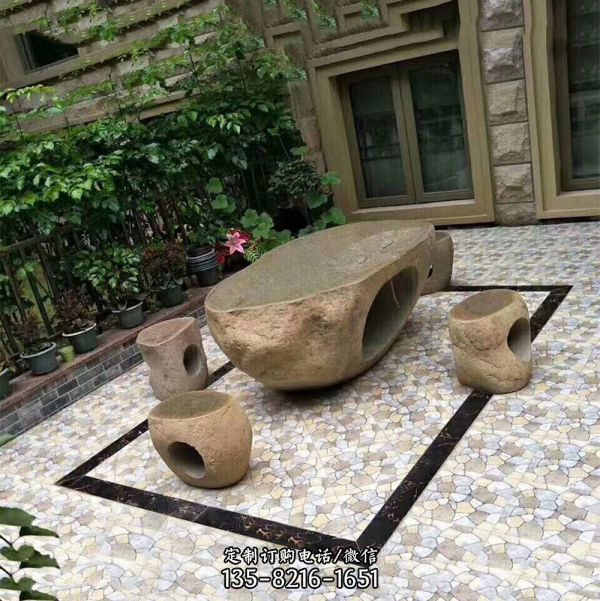 別墅庭院創(chuàng)意異形石桌凳